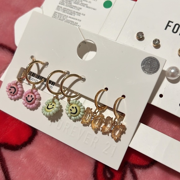 Forever21 earring sets! - Picture 4 of 5